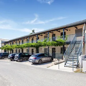 Attractive In Malauc Ne With Terrace Malaucène